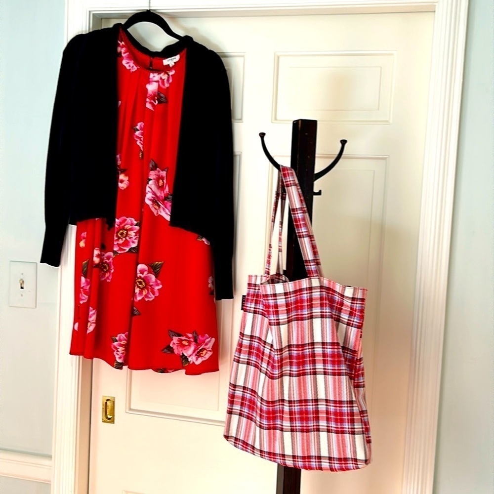 Umgee Mini Shift Dress Size M Red Pink Floral Fully Lined USA - Picture 7 of 12